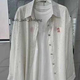 Mium Top Diamond bezaaid shirt dames miumu top geborduurde letters letters lange mouwen mium mium mium shirt ontwerper shirts luxe vest kaap merk zijden bovenkleding 8965