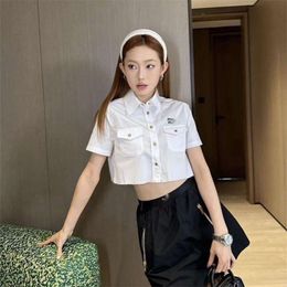 Miumiues Shirt Designer Luxury Fashion Womens Blouses printemps / été Nouveau Short Blanc Fresh Shirt Short Lettre à manches