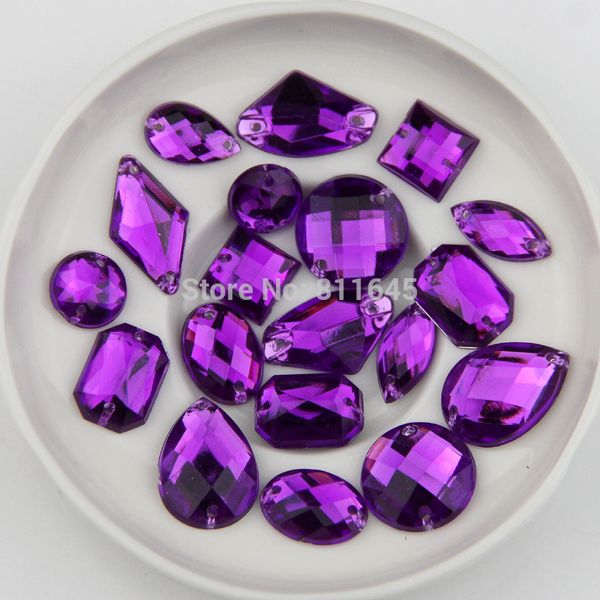 Résine de base en argent rougeâtre-violet de taille mélangée Acrylique Coudre sur des perles de strass, Coudre sur des pierres Boutons d'espacement pour la décoration de vêtement 200pcs