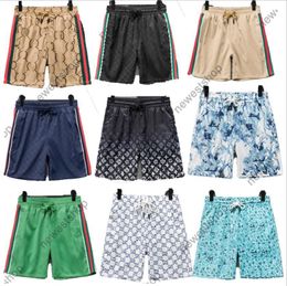 Estilo de mezcla Diseñador de verano Lujo 24ss Pantalones cortos para hombre Pantalones de playa Hombres Carta clásica Impresión Pantalón corto Casual Algodón Rayas Patchwork Malla Troncos de natación Calzones