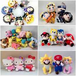 Mix Groothandel 10 soorten schattige pluche speelgoed kinderspel Playmate Company Activity Gift Doll Machine Prijzen