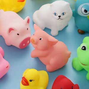 Animaux mixtes natation jouets d'eau coloré doux flottant en caoutchouc canard presser son grinçant jouet de bain