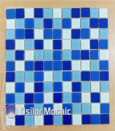 Tile de mosaïque en cristal et en verre bleu mélangé pour salle de bain et cuisine Piscine de piscine Tile 25x25 mm 4 mètres carrés par LO1671008