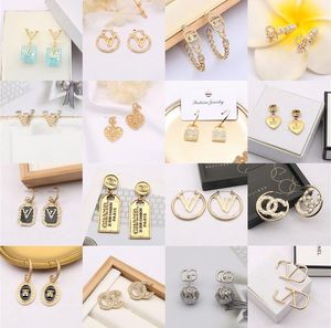 Gemengd goud vergulde Sier merkontwerpers Letters Stud Geometric beroemde vrouwen rond Crystal Rhinestone Pearl Earring Wedding Party Joodlry 500style