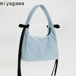 Miyagawa Bag de nube plisada de estilo coreano 2023 Nuevo nicho de un hombro que lleva a las axilas de textura avanzada bolsas decorativas de mariposa g2ko#