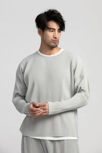 Miyake plissé à manches longues col rond T-shirt pour hommes mode japonaise Streetwear à manches longues plaine T-shirt haut décontracté 240320