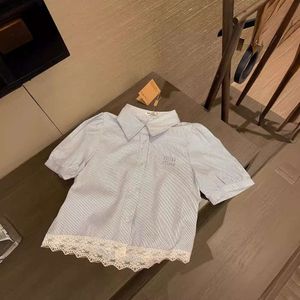 MM Family 24SS Nouvelle petite chemise à col polo avec design en dentelle en bas, style adolescent, mode élégante, polyvalent