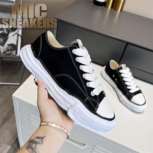 MMY Maison Mihara Yasuhiro Zapatos Diseñadores clásicos Zapatillas de deporte casuales Entrenador de lona Plataforma de masaje con cordones Zapato con forma de punta de lujo para hombre para mujer Zapatilla de deporte