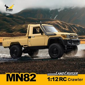 MN82 RC Crawler 1 12 Volledige schaal Pick Up Truck 24G 4WD Offroad Car Controleerbare koplampen Remote CONTROLE VEHUIER Model Kid Toy 240430
