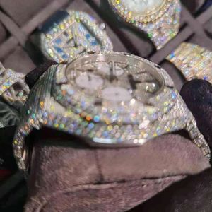 La personnalisation de la montre en diamant en pierre de Mosang moissanite MNIM peut passer le tt de la montre étanche à mouvement mécanique automatique pour hommes TOP7937795