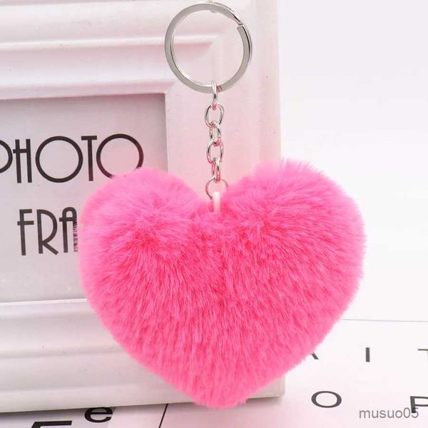 Chaîne de téléphone portable Creative Saint Valentin en forme de coeur Hairball Porte-clés Imitation Lapin Hairball Love Bag Pendentif Pendentif de voiture en peluche R231031