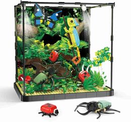 Kit di costruzione di modello Foresta tropicale Moc Lucertola Farfalla Insetto Albero Fiore Erba Building Block Modello Mattone Giocattolo per bambini Regalo Decorazione della casaL231216