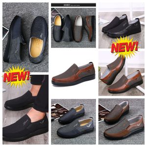 Modèle concepteurs formels Gai Man Points de chaussures noires Toe Party Banquet Suit Men Business Talon Designer Brewable Shoe 38-50 Soft