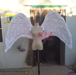 Model's witte engelenvleugels Mooie bruiloft foto schieten Prop Bendable Fairy Goose Feather voor Dansen Halloween Bar Party Decoratie