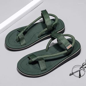 Model sandalen heren hoogwaardige niet-slipstijl lichtgewicht buitenstrand sport man sandaal slijtage mans slipper v s