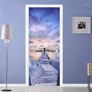 Autocollant de porte pont en bois 3D moderne, vue sur la mer, ciel bleu, salon chambre à coucher, Photo murale créative, papier peint étanche 3D1