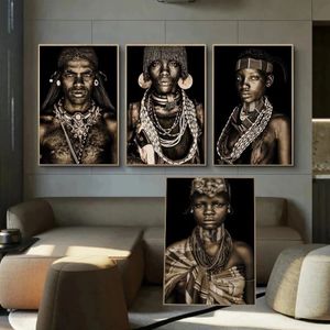 Affiches et imprimés d'art tribal africain moderne de personnes noires, peintures sur toile de femmes, images d'art murales pour décoration de salon, Cuad307P