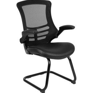 Moderne en comfortabele zwarte mesh -receptiestoel met witte lederen stoel en flip -up armen - ideaal voor wachtruimtes op kantoor en gastenstoelen