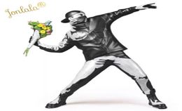 Art d'art moderne Banksy Flower Resin Figurine England Street Sculpture Statue Polystone Figure Collectible 2112297665447