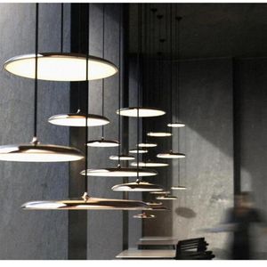 Moderne Art Design UFO Disque LED Lustre Pour Restaurant Salon Chambre Table Étude Bar El Suspension Lumière Pendentif Lampes300E