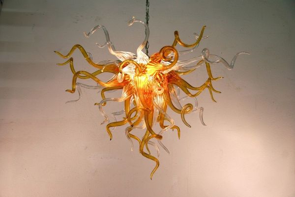Lámparas Lámpara de arte moderno Precio al por mayor Candelabros de cristal pequeños Color dorado 100% Lámpara de araña colgante de vidrio soplado hecha a mano