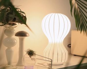 Moderne kunst zijde tafellampen stof lampenkap wit slaapkamer bedlampje stand voor studie woonkamer binnenverlichting E27