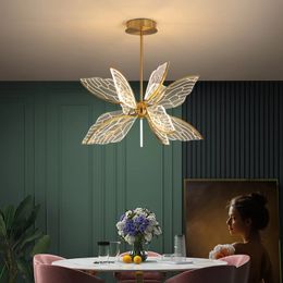 Papillon moderne salon pendentif LED lampe nordique Simple chambre cuisine créatif doré Transparent acrylique aile lustre