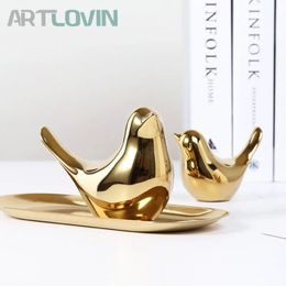 Moderne creatieve gouden keramische vogelbeeldjes Home Decoratie Accessoires Golden Figuren Fashion Wedding Ornaments Room Decor 240425