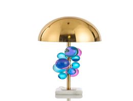 Lampe de table moderne en marbre avec boule de cristal avec lumière LED colorisée – Luminaire de bureau artistique créatif pour la décoration de la maison, la lecture, la chambre à coucher – Design unique et élégant