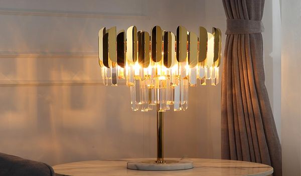 Lámpara de mesa de cristal moderna Lámpara de noche de dormitorio de acero inoxidable de acero inoxidable Lámpara de decoración de sala de estar de lujo 6947154