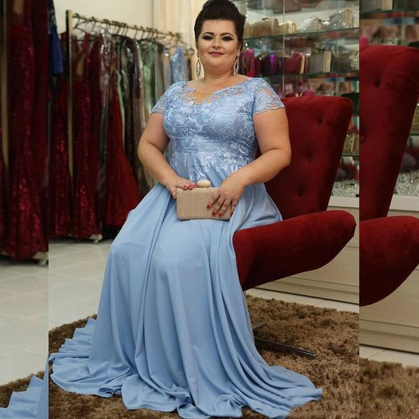 Modern Dusty Blue Tallas grandes Madre de la novia Vestidos de novio Gasa Mangas cortas Largas Baratas Hollow Back Vestidos de noche formales SD3402