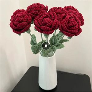 Moderne elegantie simulatie bloem woondecoratie eettafel gebreide roos enkel boeket bruiloft kunstbloem