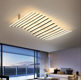 Moderne LED -plafondverlichting Lamp Kroonluchter met afstandsbedieningsverlichting voor woonkamer keuken slaapkamer dineren huis decoratieve armaturen