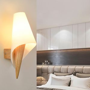 Moderne LED Creative Glass Cover Houten Wandlampen Slaapkamer Studie Bedside Corridor Trap Aisle Sconce Light Balkon Decor Lighting