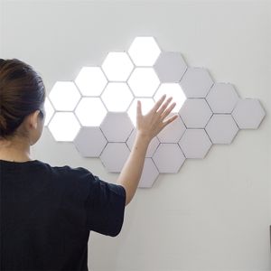 Lámpara cuántica de luz nocturna LED moderna, lámpara de pared táctil de panal sensible Modular, decoración de dormitorio, iluminación de regalo magnética para cabecera