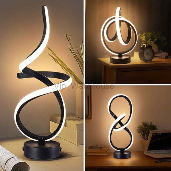 Moderna tira de LED Lámpara de mesa Simple Romántica Colorida RGB Ambiente Pequeñas lámparas de escritorio Dormitorio Estudio de cabecera Computadora Luces de escritorio HKD230808