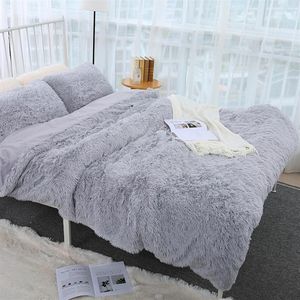 Moderne luxe pluche nepbont beddengoed sets effen kleur fluwelen winterdekbedovertrek met kussensloop Twin Queen Size315D