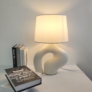 Moderne minimaliste nordique tissu résine lampe de table chambre chevet étude salle à manger salon art décor lumière