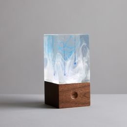 Lámpara de mesa de resina minimalista moderna - hielo |Lámpara de escritorio LED hechas a mano con pantalla de lámpara transparente azul, resina ecológica y duración de la batería larga para decoración del hogar y regalos