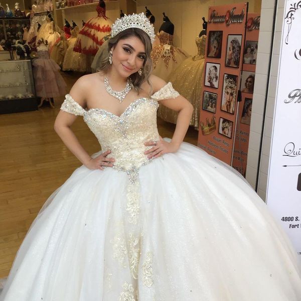 Moderne hors l'épaule princesse quinceanera robes de bal de bal robes de bal de dentelle corset bon marché longs sweet 16 robes de soirée