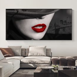 Ritratto moderno Poster Stampe Wall Art Canvas Painting Donne sexy Labbra rosse Immagini per soggiorno Decorazione domestica accessorie