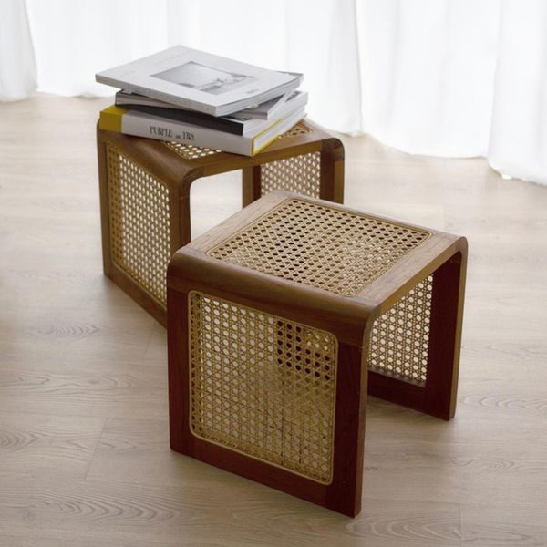 Muebles para el hogar simples modernos para casas de madera sólida Rattan sala de estar Sofá taburete de ratán vintage asiento creativo móvil mesa auxiliar