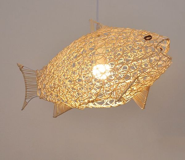 Lustre de poisson en rotin simple moderne personnalité de restaurant lampe créative en forme de poisson tissée à la main