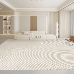 Alfombra moderna y sencilla a rayas para sala de estar, alfombra ligera de lujo gruesa y suave para dormitorio, alfombra antideslizante lavable de fácil cuidado HKD230901