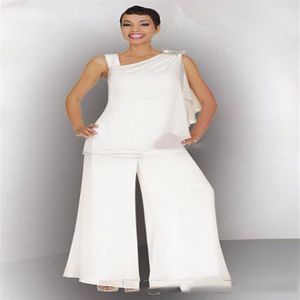 Bescheiden 2020 Moeder Van De Bruid Bruidegom Broek Pak Ruches Kristal Plus Size Witte Chiffon Elegante Vrouwen Formele Bruiloft gast Dresses3265