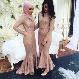 Robes de soirée formelles de sirène musulmane rose poussiéreux modestes appliques de dentelle perles manches longues col rond arabe Dubaï robes de soirée de bal robe d'occasion spéciale 2022