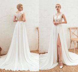 Robes de mariée en mousseline de soie en dentelle modeste 2020 avec des appliques sans manches à haute fente Boutons Retour Illusion Pays Robes de mariée robes de noiva