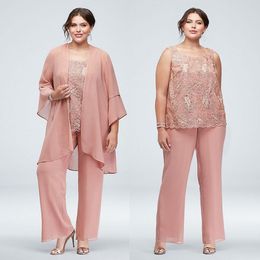 Bescheiden kant Moeder van de bruid broekpakken met lange mouwen jas bateau nek bruiloft gasten jurk plus size chiffon moeders bruidegom jurken