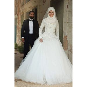 Bescheiden lange mouwen moslim trouwjurken met hijab kant sluiers elegante vloer lengte islamitische Arabische Dubai bruidsjurken vestidos de novia