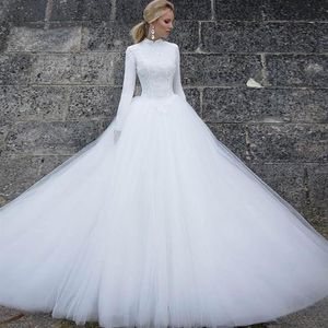 Modeste Musulman Une Ligne Robes De Mariée Robes De Mariée Col Haut À Manches Longues Appliques Dentelle Ivoire Blanc Tulle Hiver Mariée Formelle Dress336L